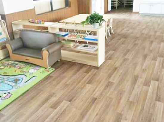 lót ván nhựa vân gỗ cao cấp