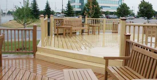 báo giá thi công sàn gỗ tự nhiên ngoài trời