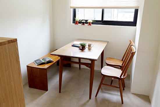 Thi-cong-san-go-gia-re