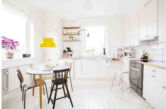 Thi-cong-san-go-cong-nghiep-gia-re-tphcm