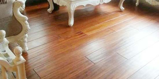 Thi-cong-san-go-cong-nghiep-gia-re-TPHCM