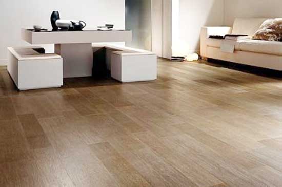 Thi-cong-san-go-gia-re-tphcm