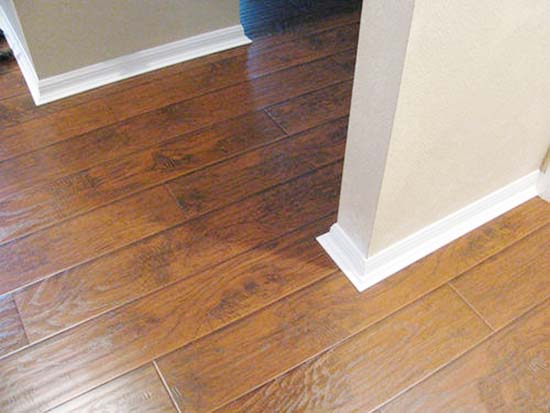 Thi-cong-san-go-gia-re